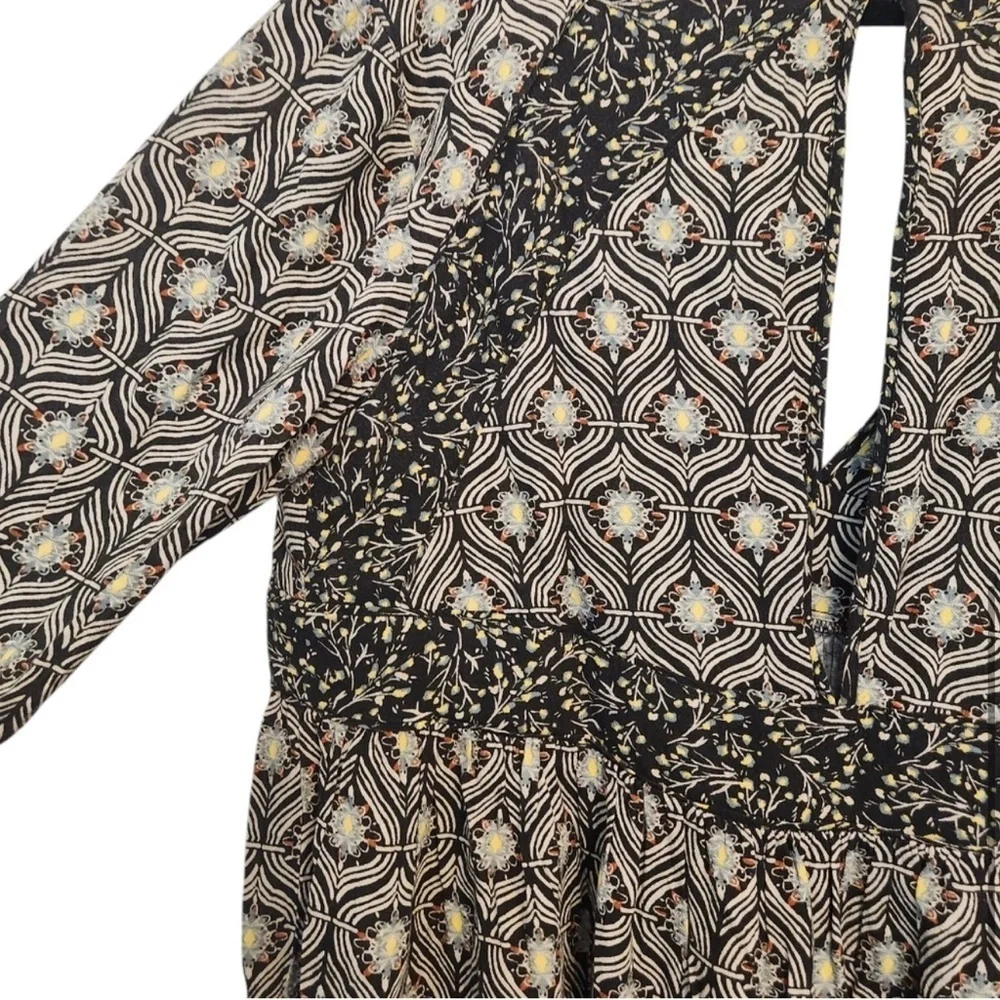 Elegant V-Neck Patterned Top by Free People Sz M